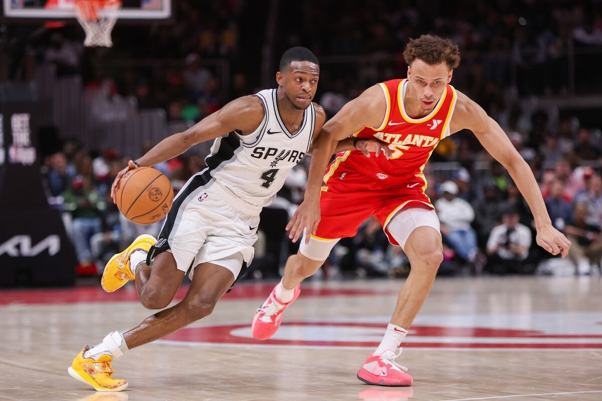 开云体育官网-加时末段圣安东尼奥马刺备战NBA常规赛，官宣签约细节流出，值得警惕，球探报告显示潜力的简单介绍