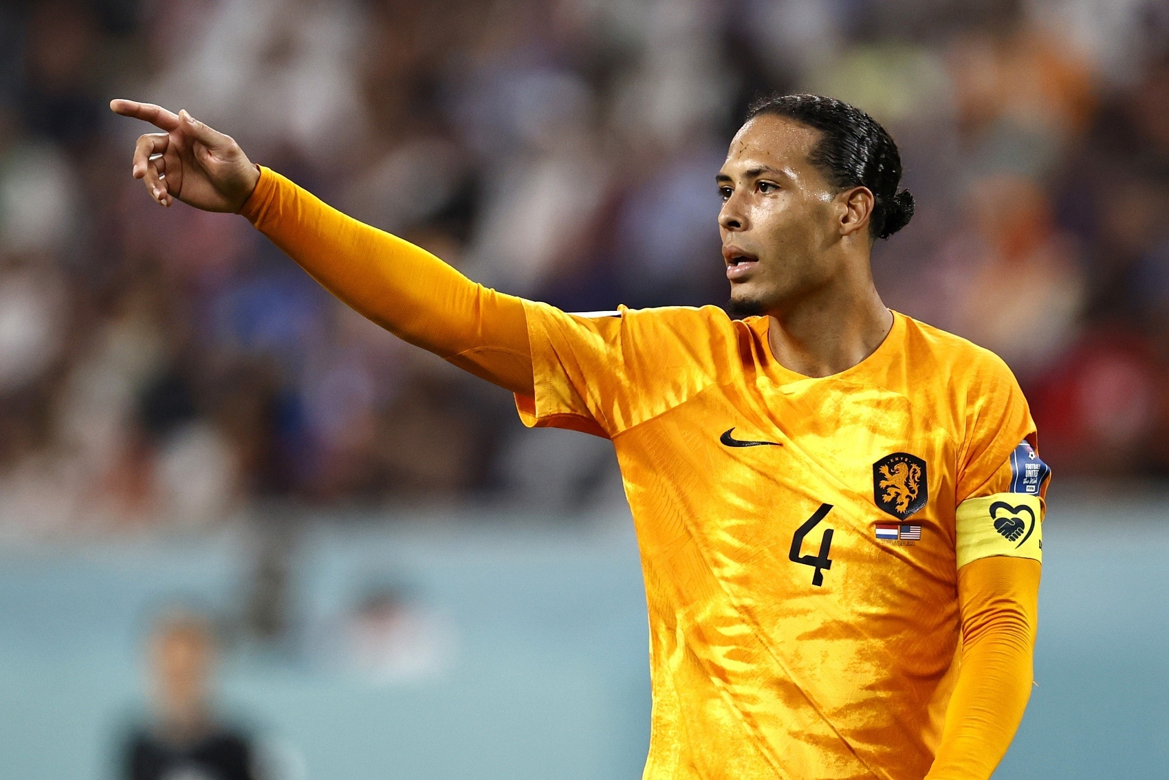 赛地聚焦——德甲冲刺阶段热度飙升，波尔图复出首秀，气氛紧张，阵容厚度经受考验的简单介绍